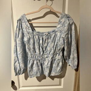 Free Assembly sz Medium peasant top